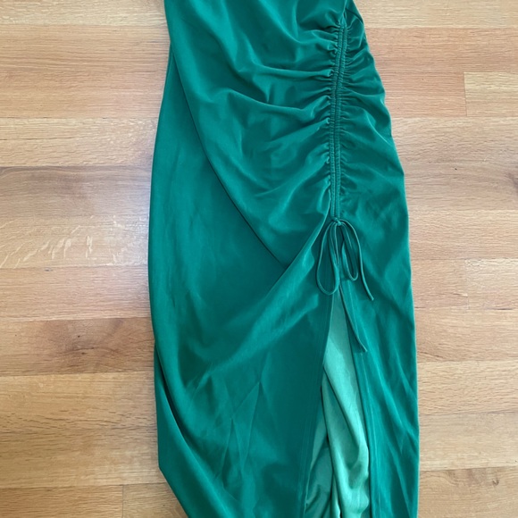 Green Cider Dress - Picture 2 of 4